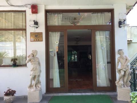 Hotel Cavour Półwysep Sorrentyński Zewnętrze zdjęcie